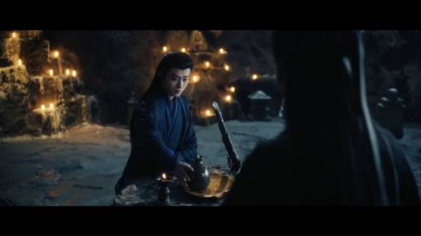从害父兄的凶兽到并肩同行的战友,看着卓翼宸和赵远舟共饮三杯酒和解后…