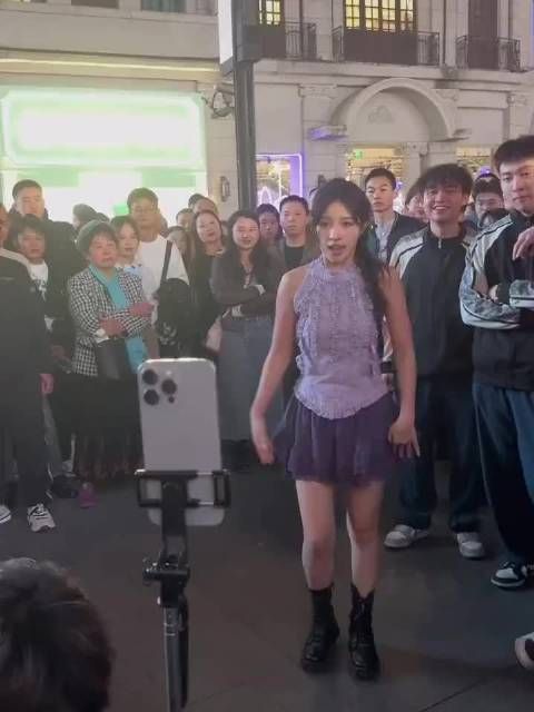 据说这样哒哒哒,一个月就能挣好多个W? 你会羡慕吗?