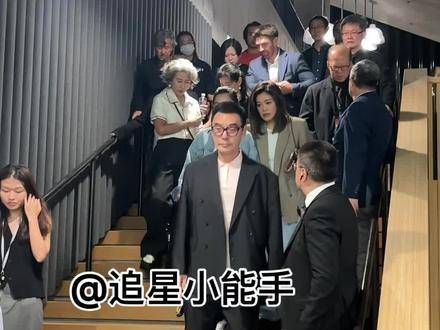 看完徐克的展览，意外遇见了71岁的钟镇涛、63岁的叶倩文和77岁的林子祥！