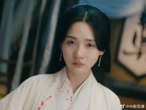 小作坊下料就是猛,好久都没看到这种不拖泥带水直接干的大女主了