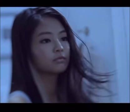那一年,Jennie kim 才十六岁,十六岁已经在这个高度了