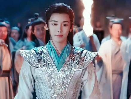 他最终将孩子交给了百里东君,甚至没有考虑过易文君