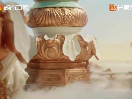 芒果独家 与凤行 仙灵日报 她逃跑,他后退…