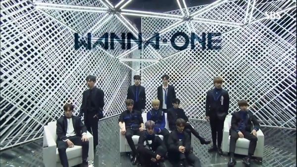 七年前的今天(171119),WANNA·ONE 更成熟感性的舞台
