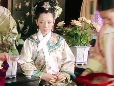 敬妃自有了胧月,便再也不曾佩戴过他的首饰了!甄嬛传不止是一部电视剧