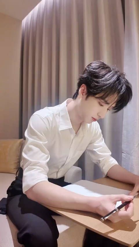 小严今天的直播是17点哦,一会见