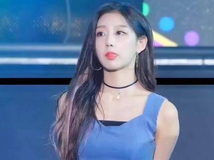 鄭藝仁(Jeong YeIn),韓國女歌手,成員之一,高顏值美女,滿分分