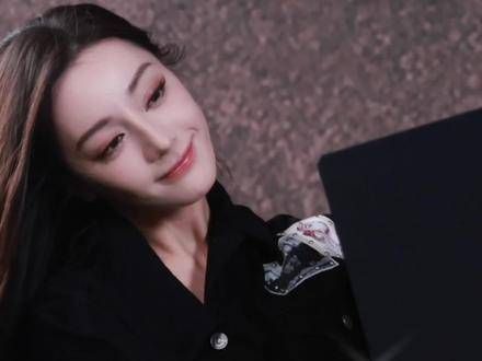 321~准备接听《Dear-迪丽热巴》的心动来电