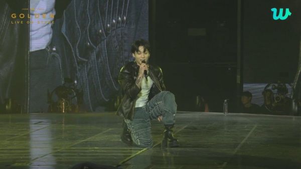 田柾国 231120 锅锅塞裤腿ing 粉丝们:好可爱啊!