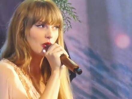 《TLGAD》这个侧颜真是美到让人窒息! taylorswift