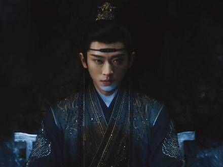 他是我精心养育的小狼,独一无二的存在