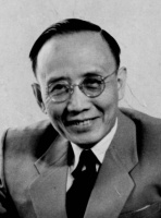 郭沫若4字骂鲁迅，鲁迅加1字回怼，世人却笑称：这便是郭沫若