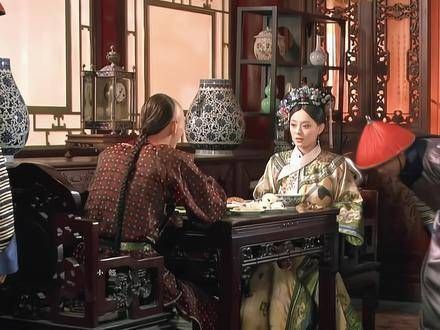 从某种程度上讲,这也算是四嬛组合了!而且两人仅相差七岁,完全可以组成CP!