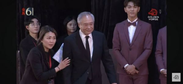 李安压轴走上金马红毯