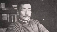 郭沫若写4字骂鲁迅，鲁迅加1字回怼，世人笑称：这便是郭沫若