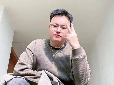 今天周五!哈哈,你懂的