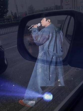 风起了?...原来如此,难怪我们走散了
