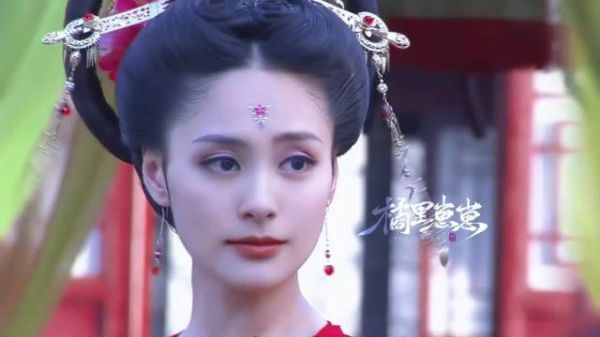 以前的古装圈,让人眼前一亮又一亮,美的各具特色! 今天看什么呢