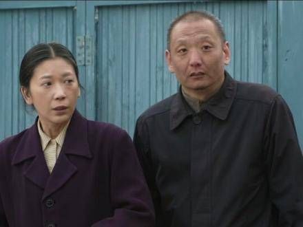 没有人能预知未来,是明天先到还是意外来临,重要的是珍惜现在所拥有的人