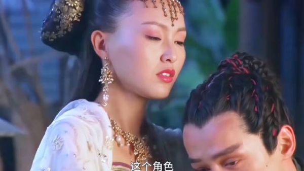 天啊她在这部剧中的妆造,后来就再没超越过