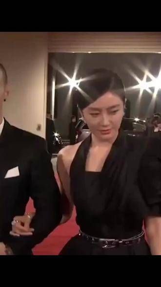 泰岚曾对黄哓明痴情四年,黄却最终选择与baby共结连理,这一幕让人心酸…