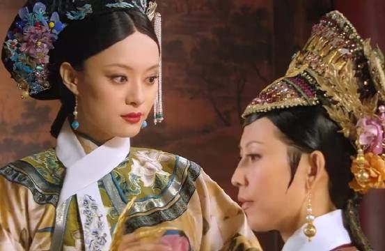皇后的猪队友瓜六恃宠而骄,甄嬛拿她开刀整治后宫,获得太后支持
