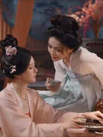 端午成了苏暮遮,崔十九变成了崔灼华,女孩子终于携手开始了她们的事业征程