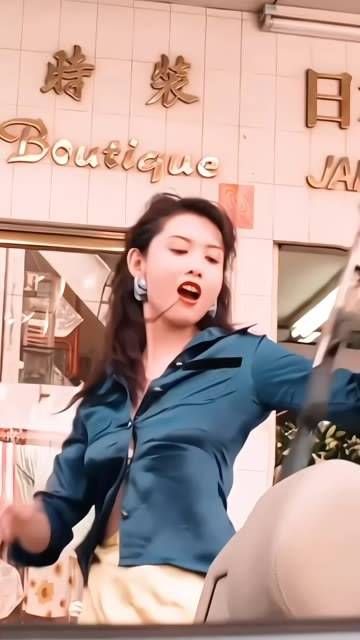 上世纪八九十年代,她被誉为全香港最具魅力的女性,连王晶都为之倾倒