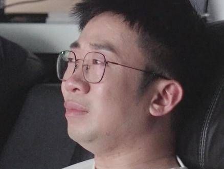 听到这句话,杨迪 再也无法抑制泪水