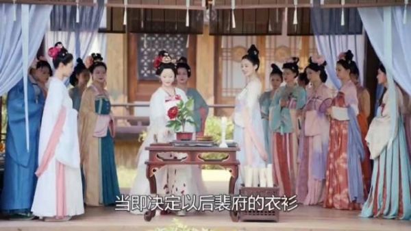 妹妹抄袭姐姐的衣服式样想大出风头,没想到最后自食后果