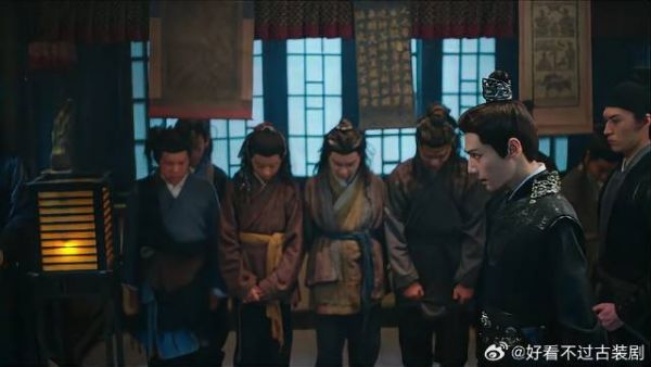 江心白查封酒馆,酒馆竟开设赌场,直接被罚五百两黄金