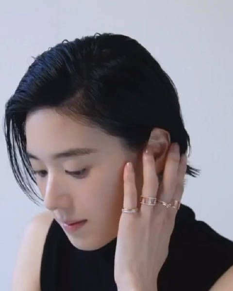 郑恩彩COSMO 真的好气质好美!