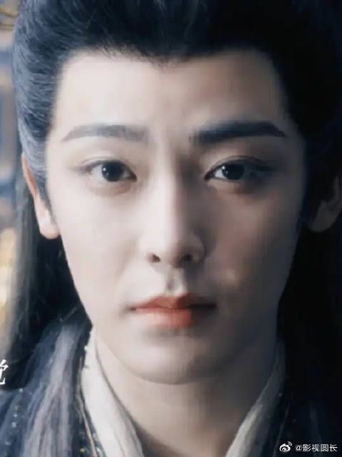白玖身份彻底曝光,撕下遮盖纹身的假皮,使赵远舟失去五感,不是为了内丹…