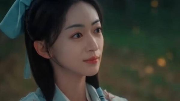 景王带眉林看萤火虫,太浪漫了