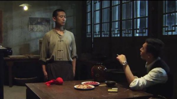 朱亚文下馆子,哪料小二曾是东北军,说出军衔小二瞬间懵了