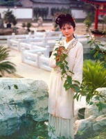 刘姥姥一眼看出宝钗是鬼，蘅芜苑外的残荷与荇菜，点明黛玉之死