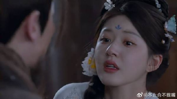 好在云岫只是昏倒,桓先生就没有这么幸运了