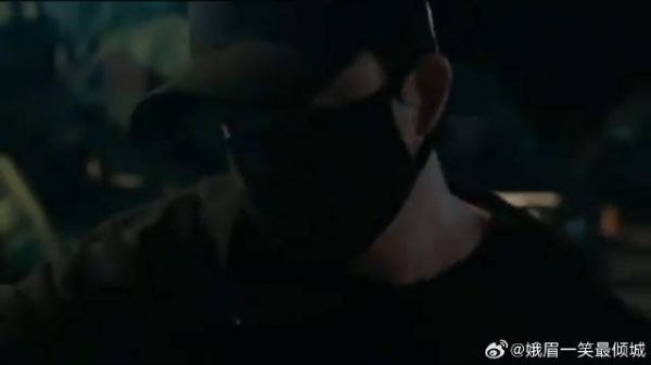 进去找经理,结果跟人打一架,出来揍活珠子一顿