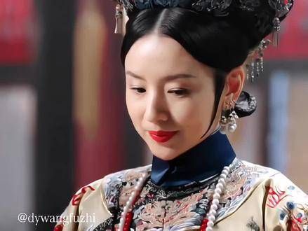 里的角色《心写治平图》 图源:梦坠缘深