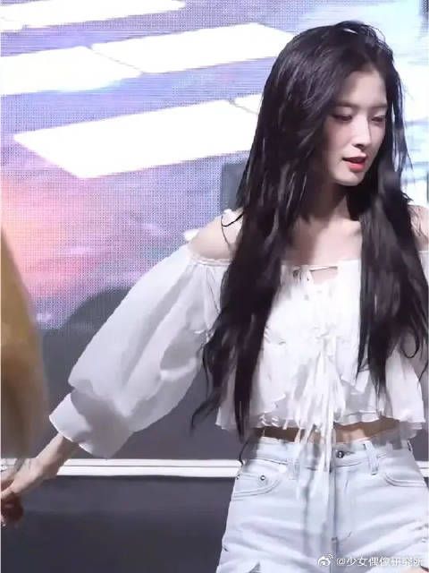 “真诚如你,光芒四射”崔乂园舞台直拍演出