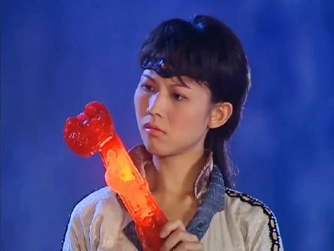 水月洞天被血如意冰封，童博施展龙神功逃脱