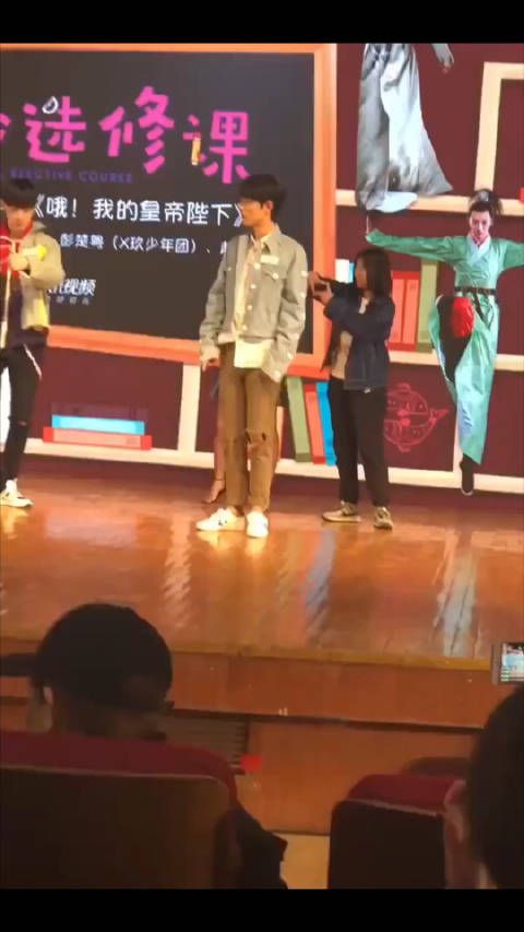 战战跳舞还可以哈!后15秒有惊喜哦!大家一定要看完~xz