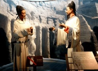 杜甫李白巅峰之战，同一景点写诗，分别被誉为七律第一、七绝第一