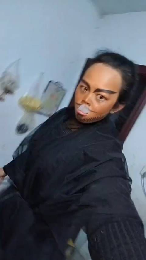 我比不上他,可却比谁都听话