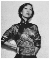 1995年张爱玲在美国病逝，临终留下遗言：别人不能看到自己的身体