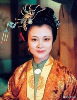 真正为贾府命运担忧的人，除了探春黛玉还有谁？答案是尤氏！