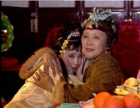 王夫人中意宝钗吗？妙玉的一个细节说出了答案！