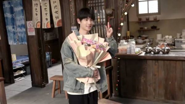 黄明昊《四喜》杀青vlog 将近三个月的拍摄暂别沈明辉!