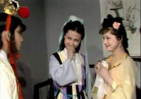 栊翠庵“三玉”齐斗法，一向傲娇的黛玉怎么突然怂了呢？