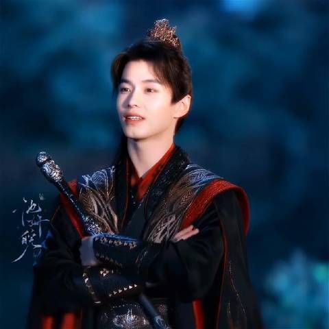 最近被这哥迷的死死的